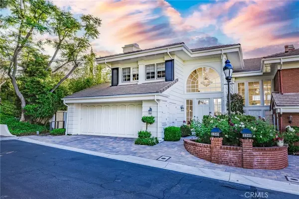 2242 The Terrace, Brentwood, CA 90049