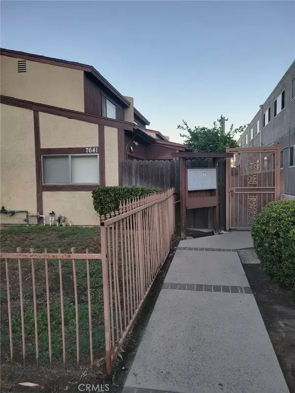 Sun Valley, CA 91352,7641 Vineland Avenue #8