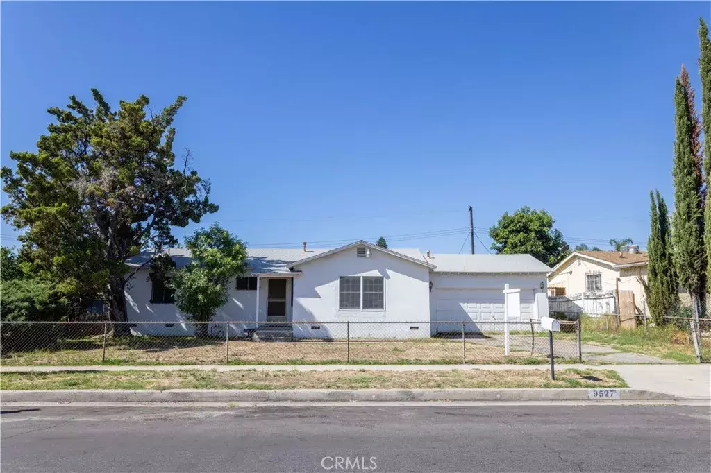 Arleta, CA 91331,9527 Remick Avenue
