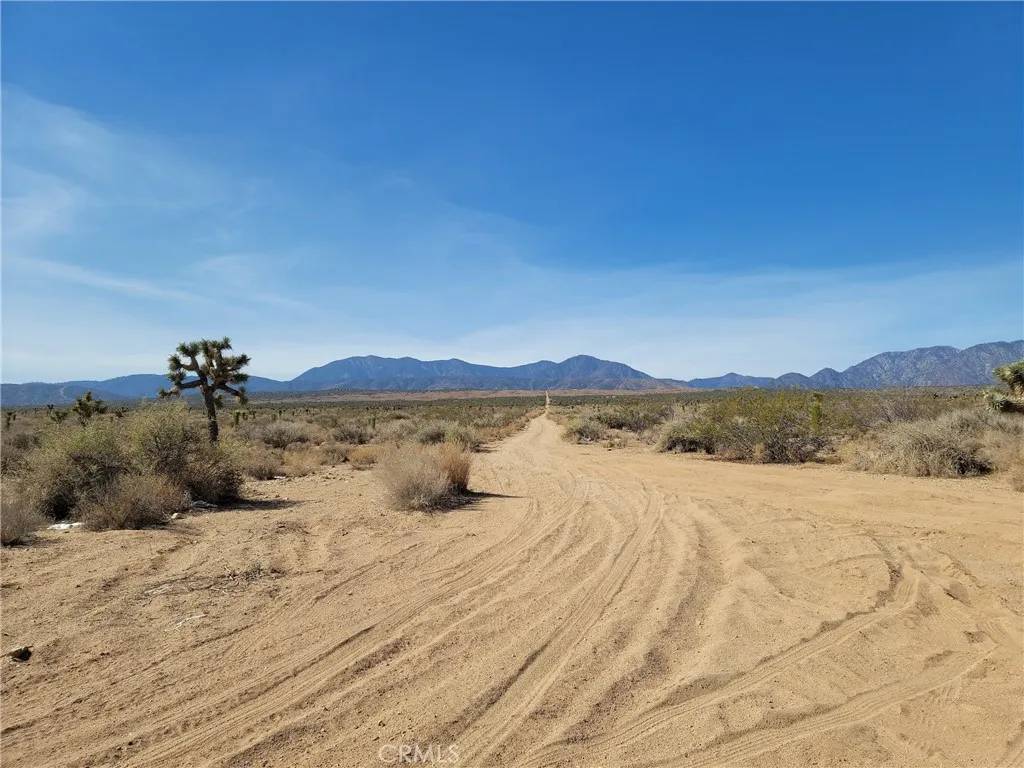 Llano, CA 93544,18501 Fort Tejon