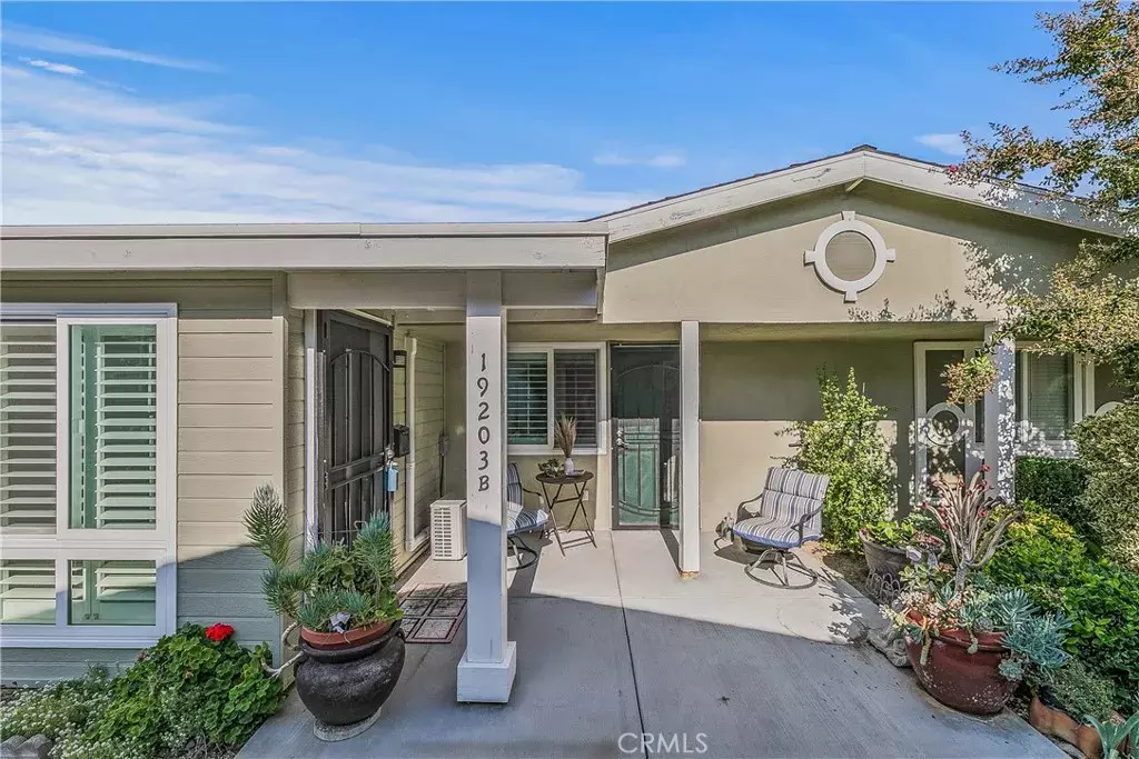 Newhall, CA 91321,19203 Avenue Of The Oaks #B