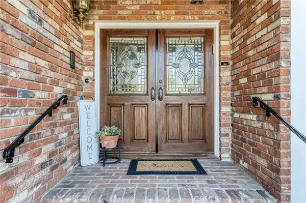 Northridge, CA 91324,10140 Donna Avenue