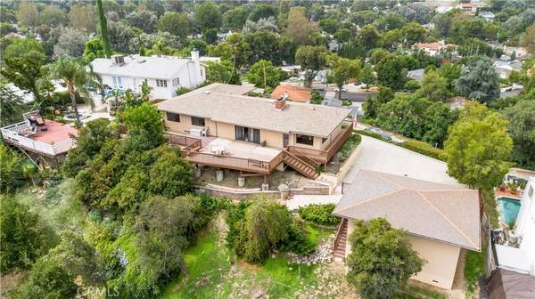 Woodland Hills, CA 91364,5120 Escobedo Drive