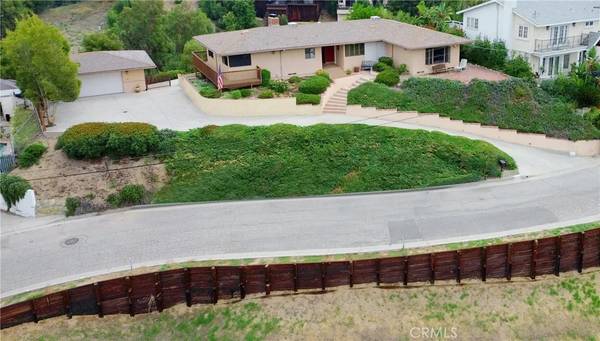 5120 Escobedo Drive, Woodland Hills, CA 91364