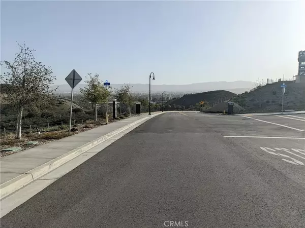 Chatsworth, CA 91311,61 COYA