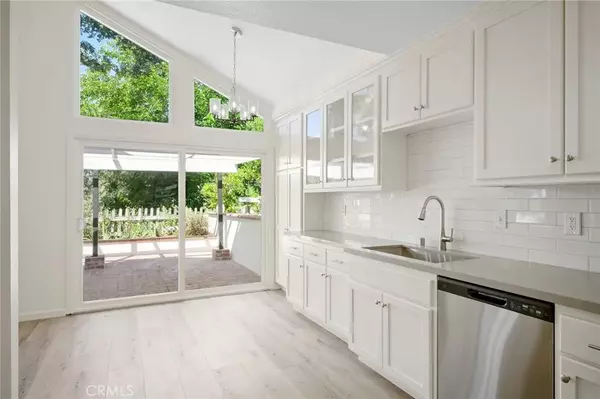 Agoura Hills, CA 91301,5735 Lake Lindero Drive