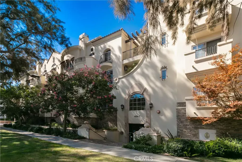 Studio City, CA 91604,4601 Coldwater Canyon Avenue #106