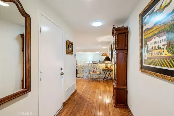 Newhall, CA 91321,26552 Cardwick Court