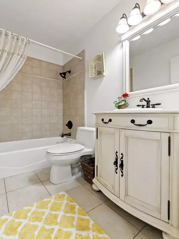 Newhall, CA 91321,26446 Oak Highland Drive