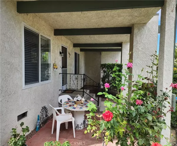 Newhall, CA 91321,26381 Oak Highland Drive #A