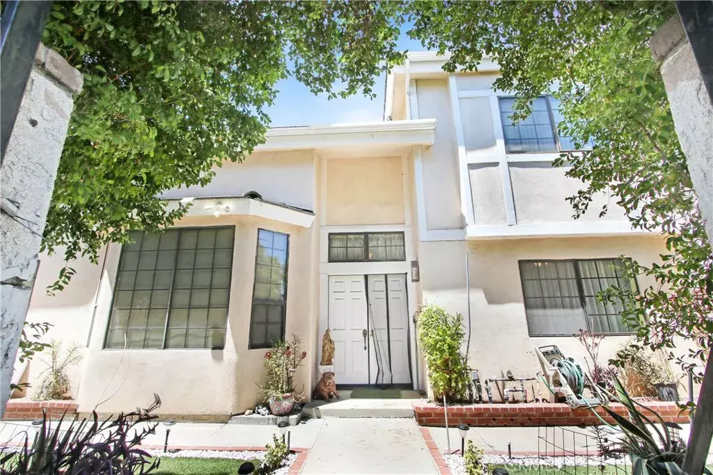 Northridge, CA 91325,17021 Lassen Street