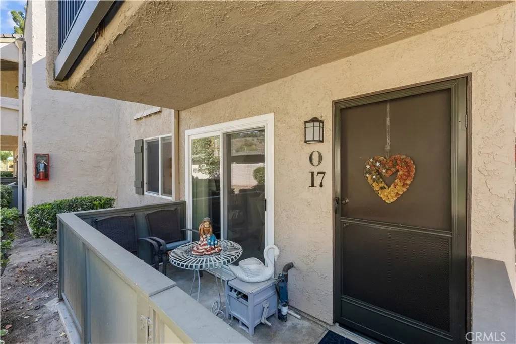 24518 Nicklaus Drive #O17, Valencia, CA 91355