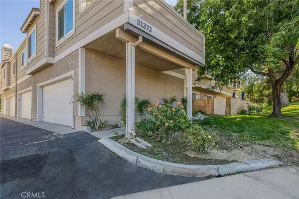 31373 The Old Road #B, Castaic, CA 91384
