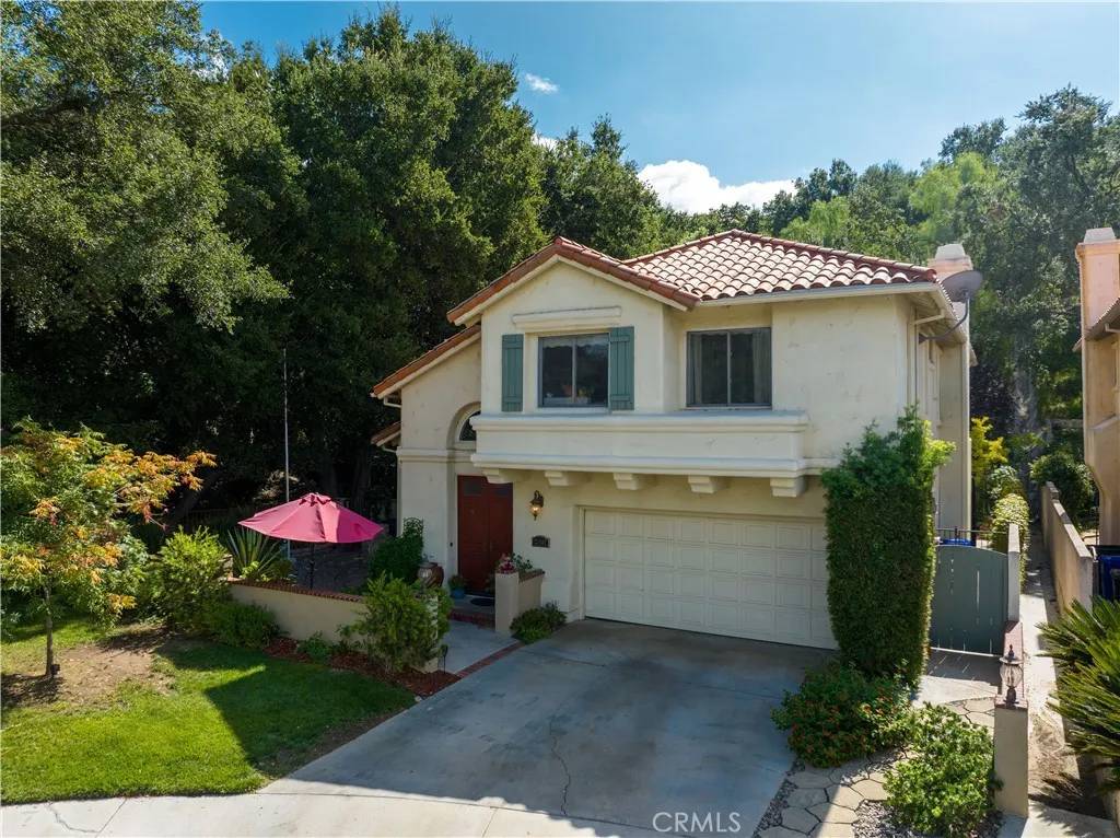 23502 Heritage Oak Court, Newhall, CA 91321