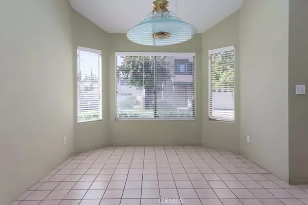 Northridge, CA 91325,17221 Roscoe Boulevard #14