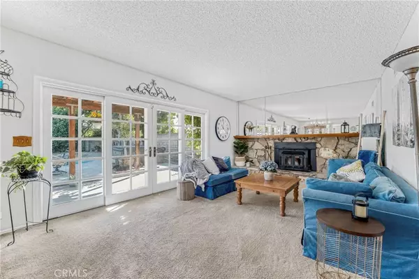 Northridge, CA 91326,10944 Etiwanda Avenue