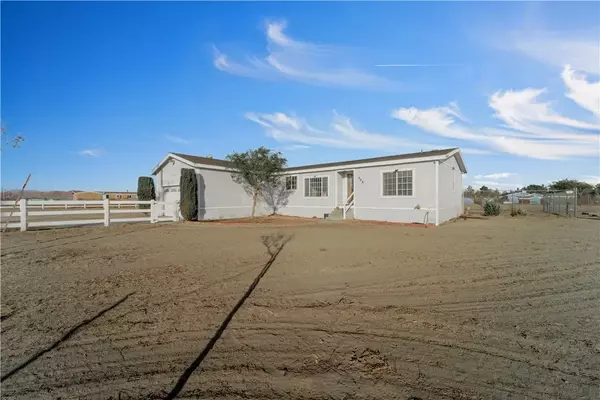 908 60th Street West, Rosamond, CA 93560