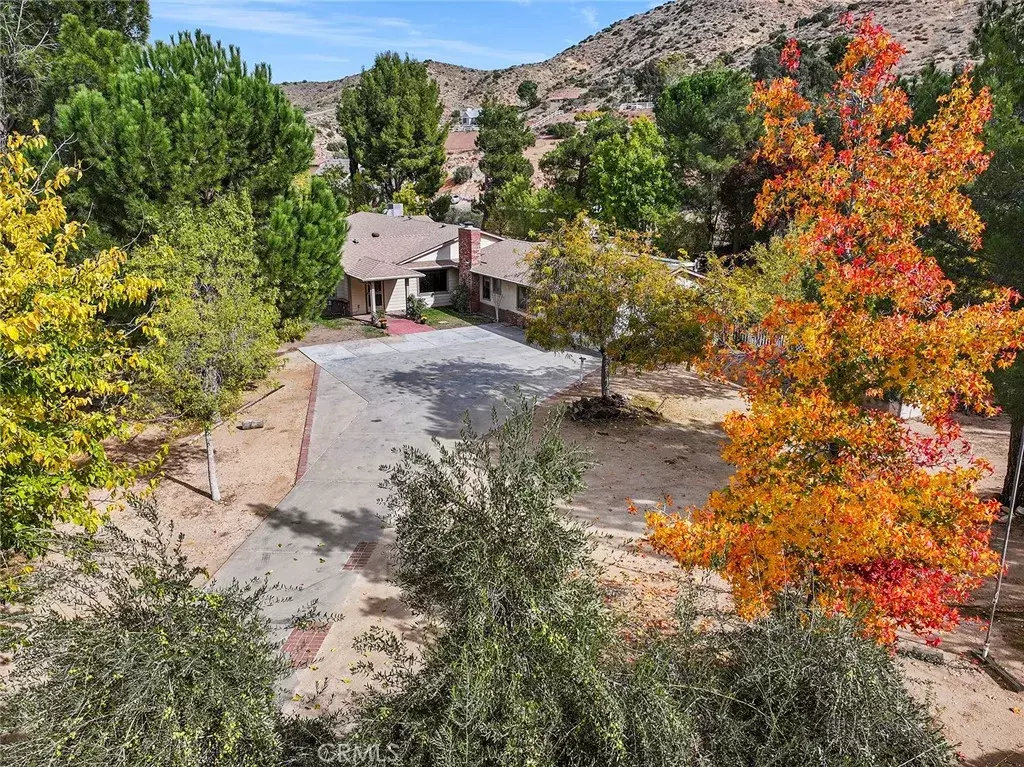 Acton, CA 93510,2897 Calmgarden Road