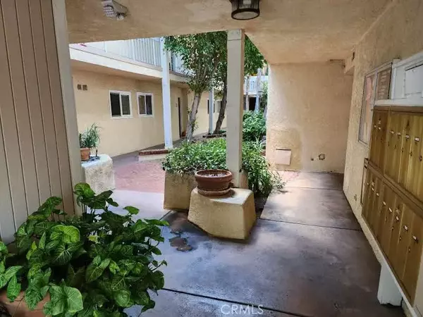 Valley Village, CA 91601,4807 Beck Avenue #5