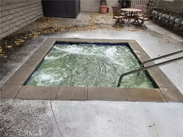 Valley Village, CA 91607,12416 Magnolia Boulevard #3