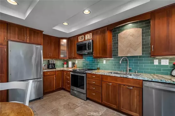 10411 Larwin Avenue, Chatsworth, CA 91311