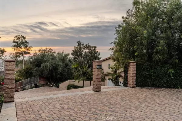 1020 West Road, La Habra Heights, CA 90631