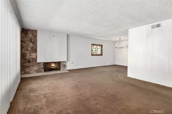 Valley Village, CA 91607,12440 Addison Street