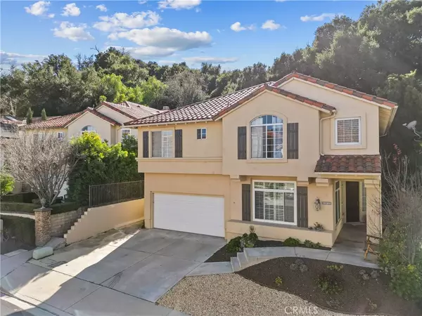 23652 White Oak Court,  Newhall,  CA 91321