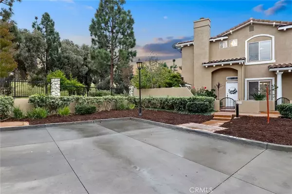 11549 Treeview Court,  Moorpark,  CA 93021