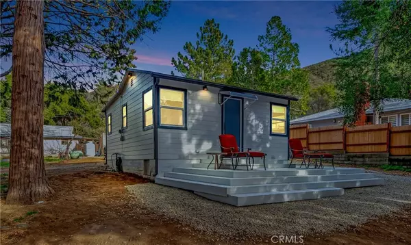 15117 Calle Los Elegantes, Green Valley, CA 91390