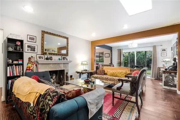 Northridge, CA 91325,17528 Arminta Street