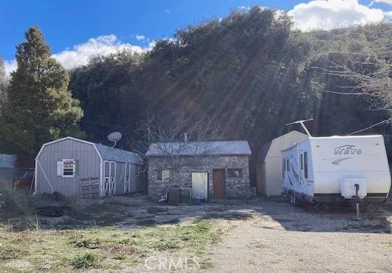 Lake Hughes, CA 93532,17548 Trail N