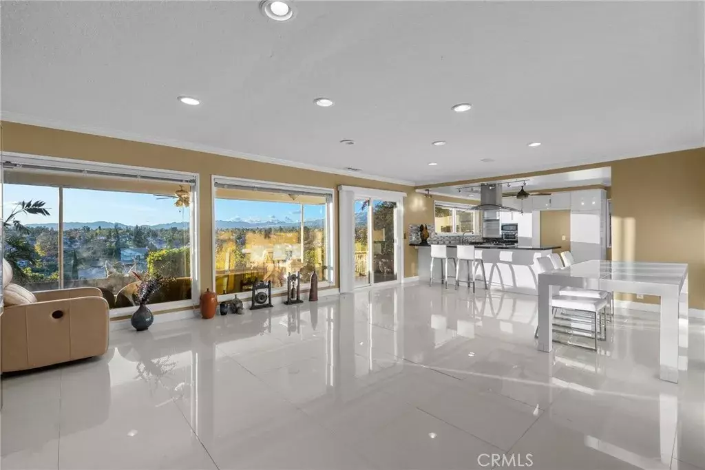 Northridge, CA 91343,9707 Frankirst Avenue