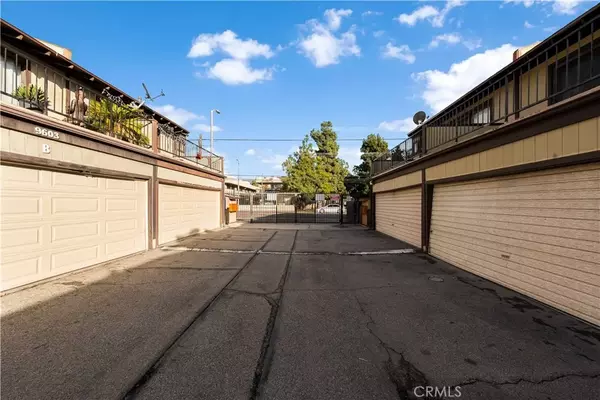 Panorama City, CA 91402,9601 Van Nuys Boulevard #B