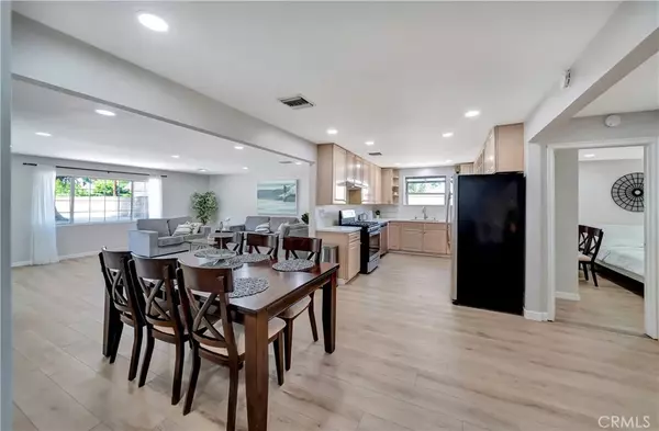 Northridge, CA 91324,8452 Melvin Avenue