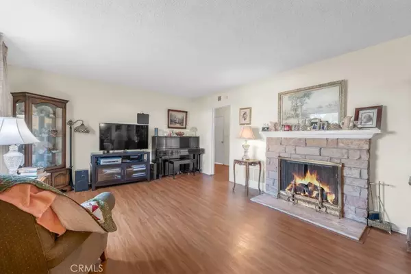 Panorama City, CA 91402,9135 Hazeltine Avenue