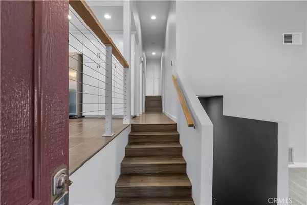 Newhall, CA 91321,20060 Avenue Of The Oaks