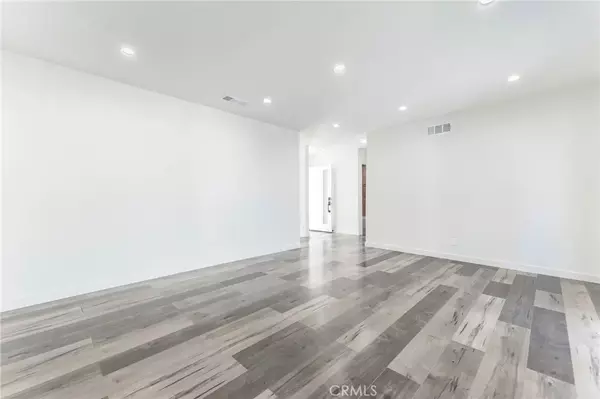 North Hills, CA 91343,8836 Hayvenhurst Avenue