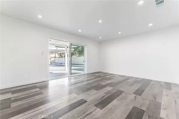 North Hills, CA 91343,8836 Hayvenhurst Avenue