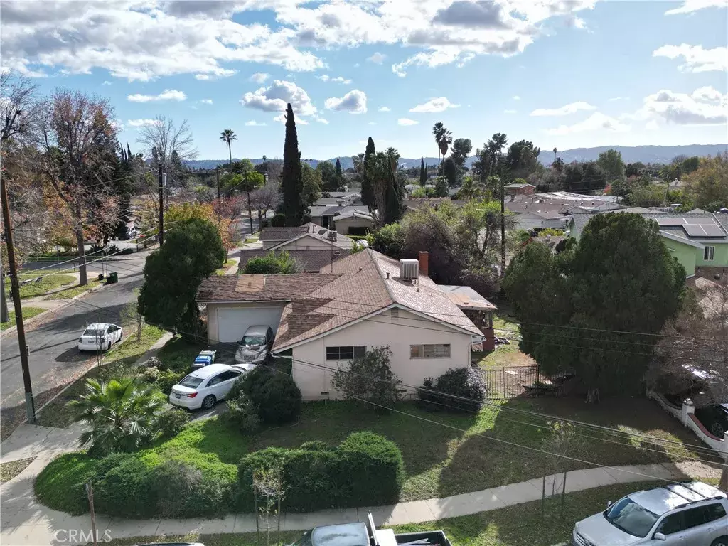 Panorama City, CA 91402,8617 Saloma Avenue
