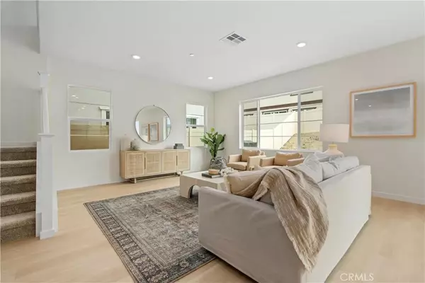 Newhall, CA 91321,23740 Orange Blossom Drive