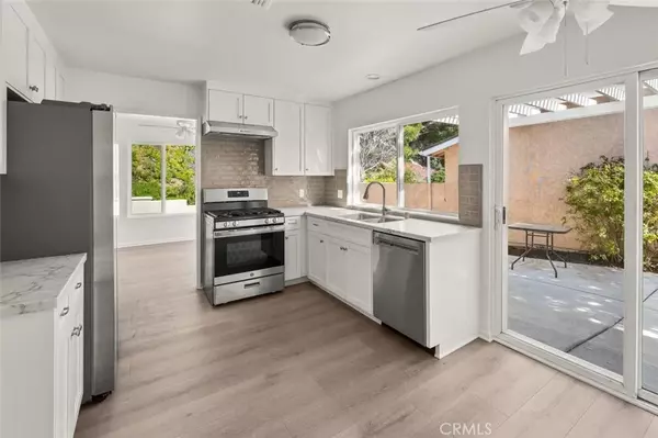 Newhall, CA 91321,26460 Oak Highland Drive