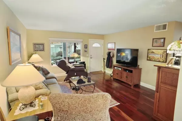 Newhall, CA 91321,19714 Avenue Of The Oaks #54