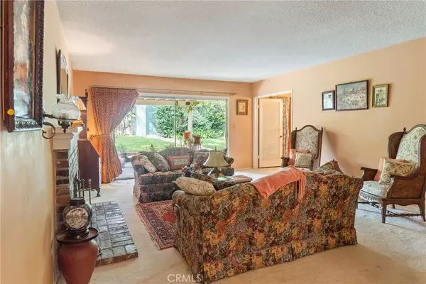 North Hills, CA 91343,9933 Hayvenhurst Avenue