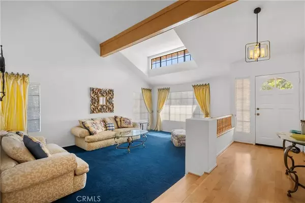 Newhall, CA 91321,24151 Creekside Drive