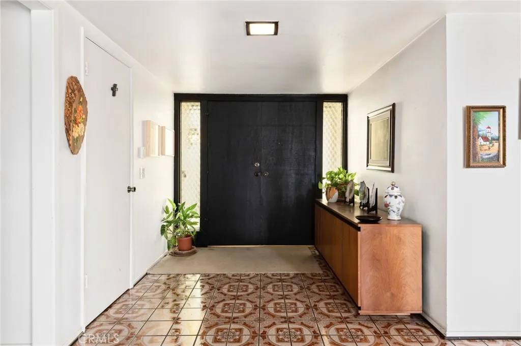 Granada Hills, CA 91344,17524 Trosa Street