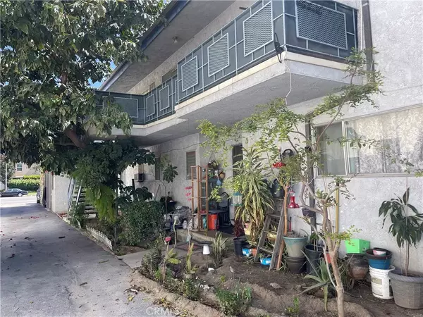 Valley Village, CA 91607,5653 Laurel Canyon Boulevard