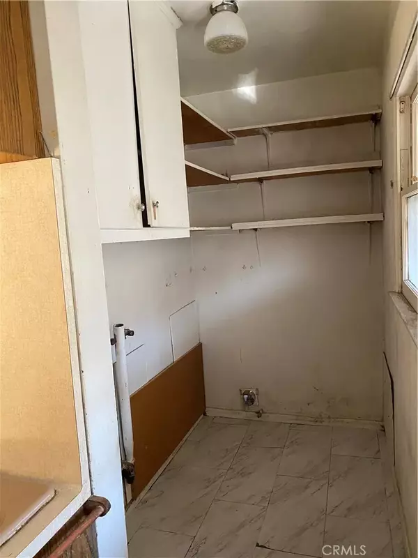 Panorama City, CA 91402,8146 Wisner Avenue