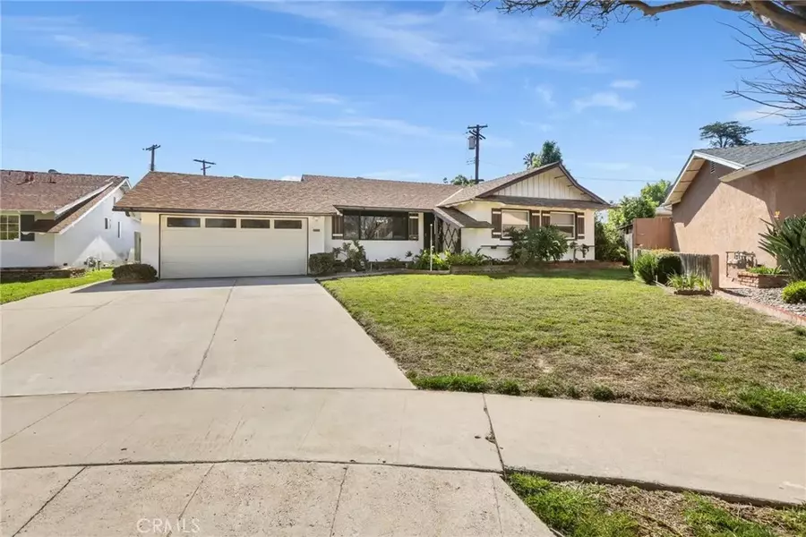22116 Hemmingway Street, Canoga Park, CA 91304
