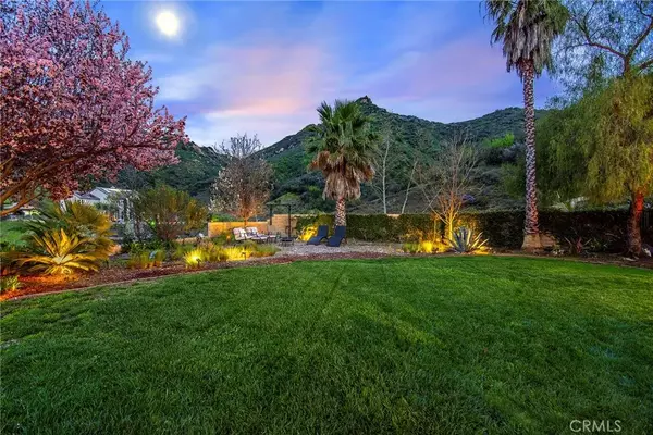 Agoura Hills, CA 91301,1921 Hazel Nut Court